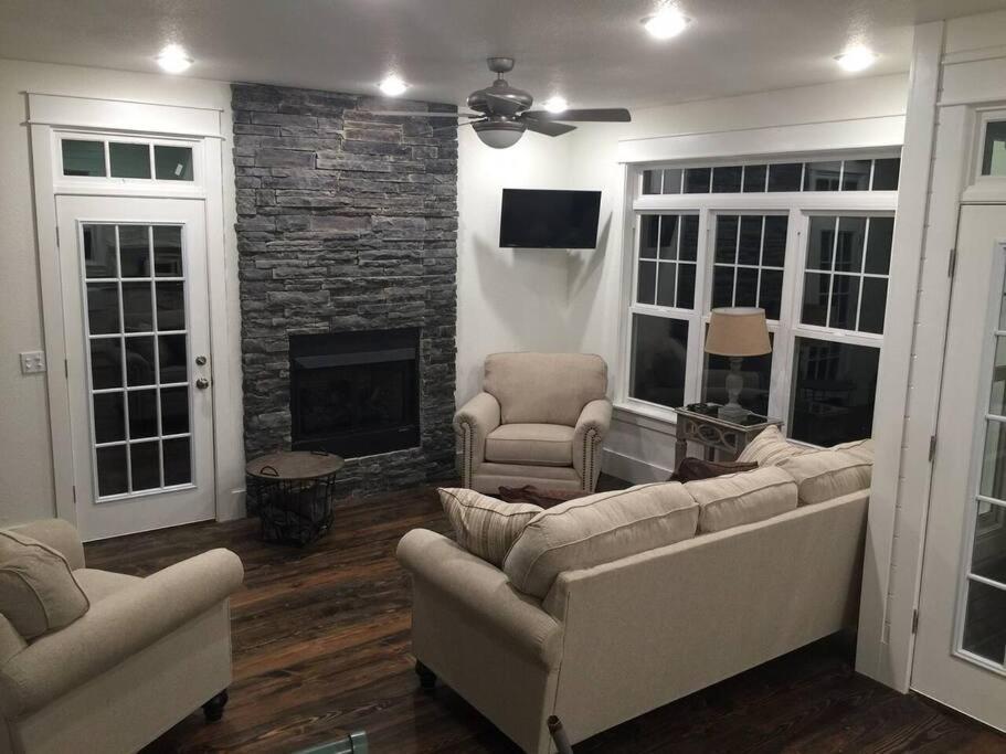 Primrose Cottage - Private Lake, Hot Tub, Atv Trails Mena Exterior photo